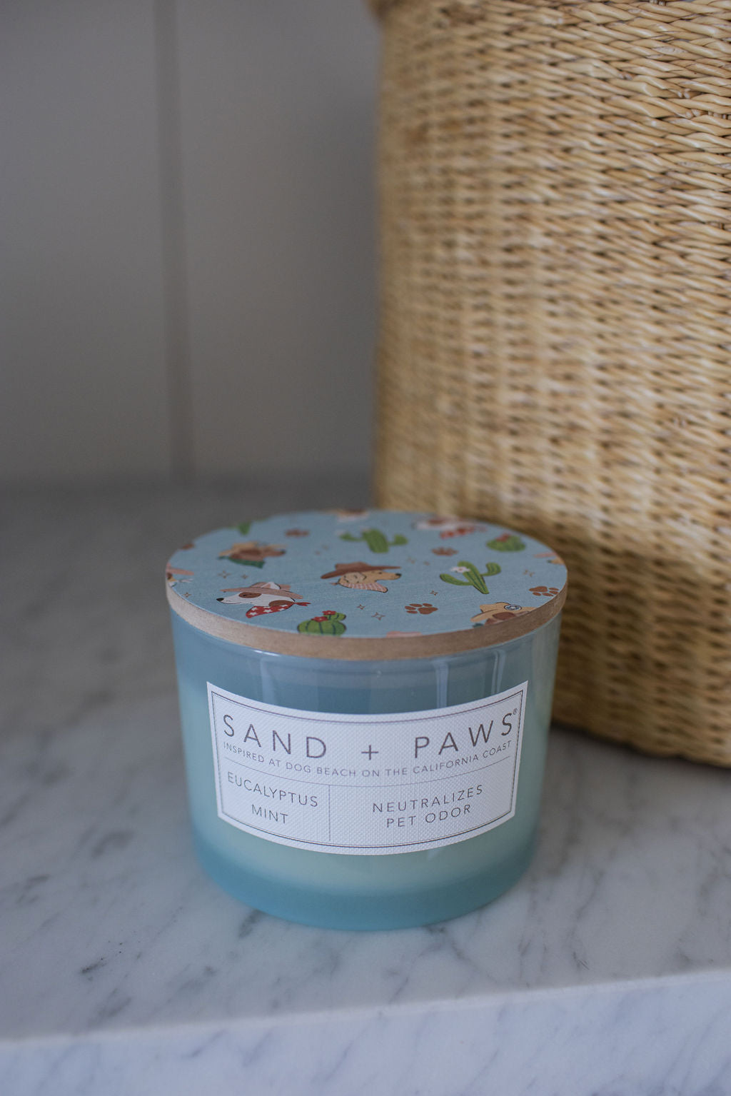 Signature Sand + Paws Eucalyptus Mint 12 oz scented candle