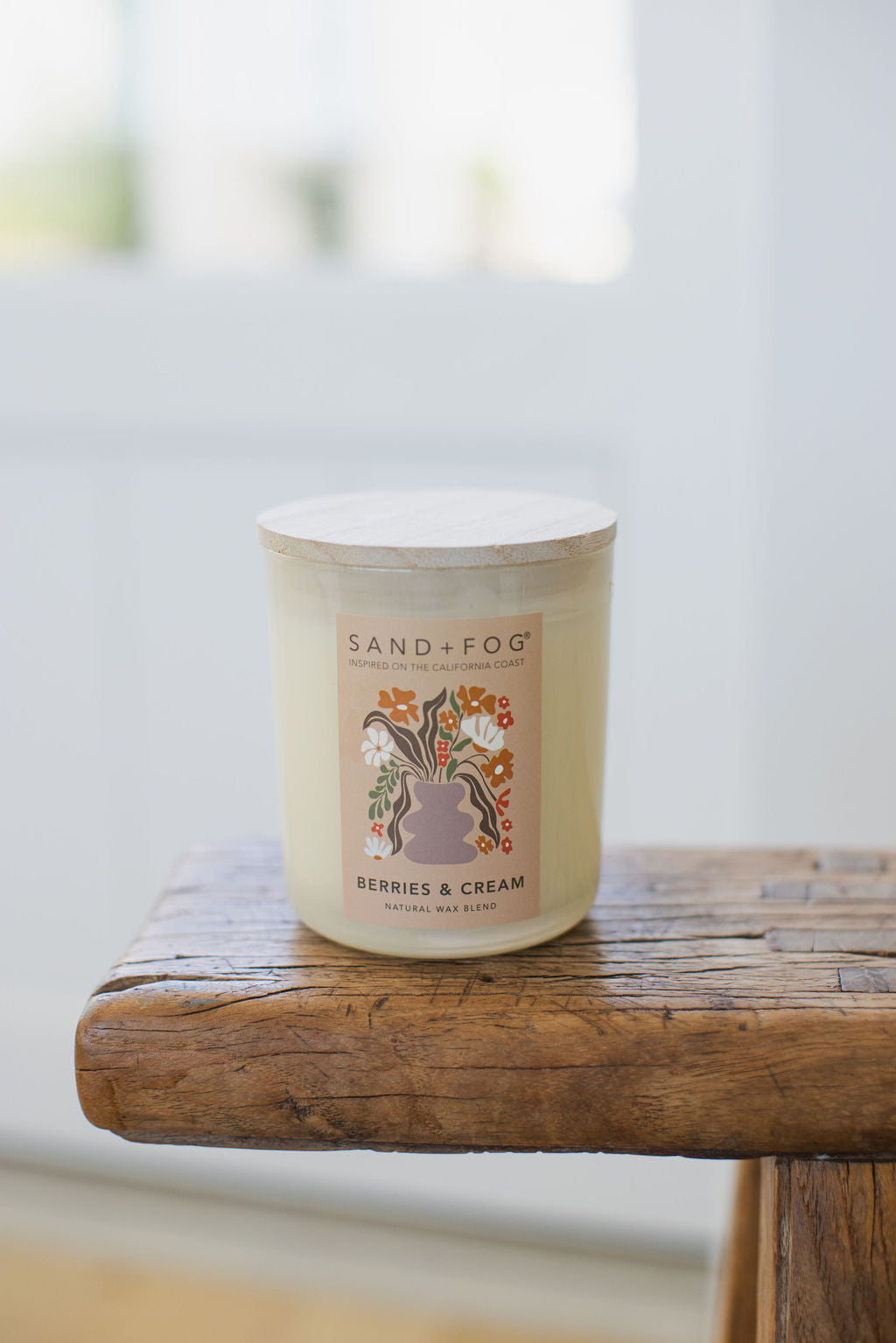 Signature Berries & Cream 10 oz scented candle